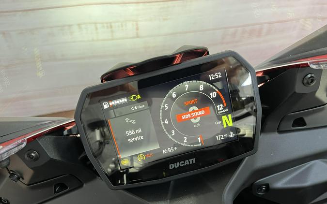 2026 Ducati PANIGALE V2