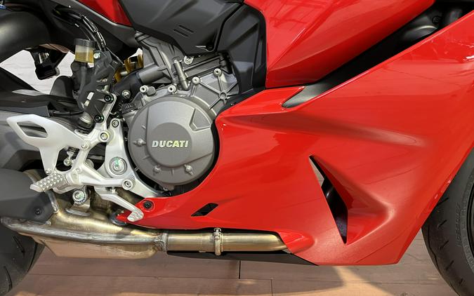 2026 Ducati PANIGALE V2