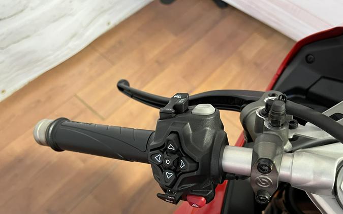 2026 Ducati PANIGALE V2