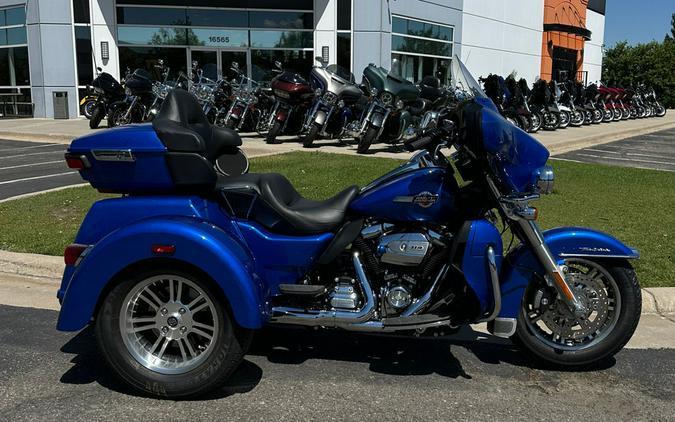 2024 Harley-Davidson® FLHTCUTG - Tri Glide® Ultra