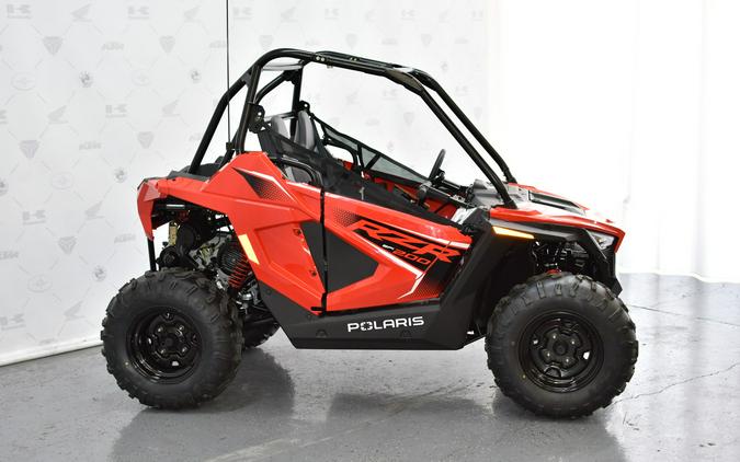 2026 Polaris RZR 200 EFI