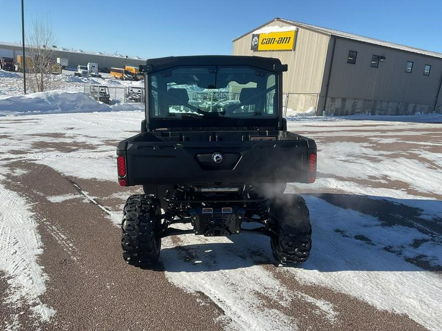 2024 Can-Am® Defender DPS CAB HD9