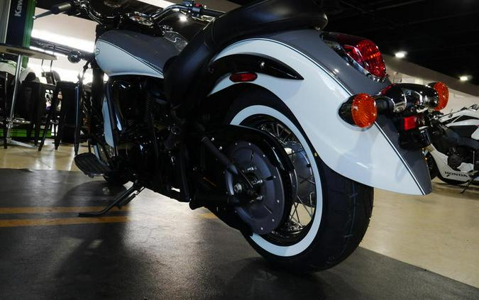 2024 Kawasaki Vulcan® 900 Classic