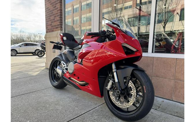 2024 Ducati Panigale V2