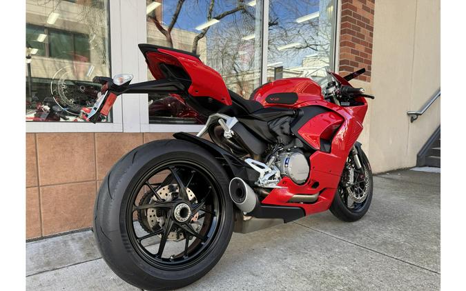 2024 Ducati Panigale V2