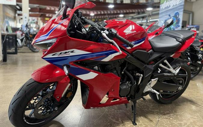 2026 Honda CBR650R E-Clutch