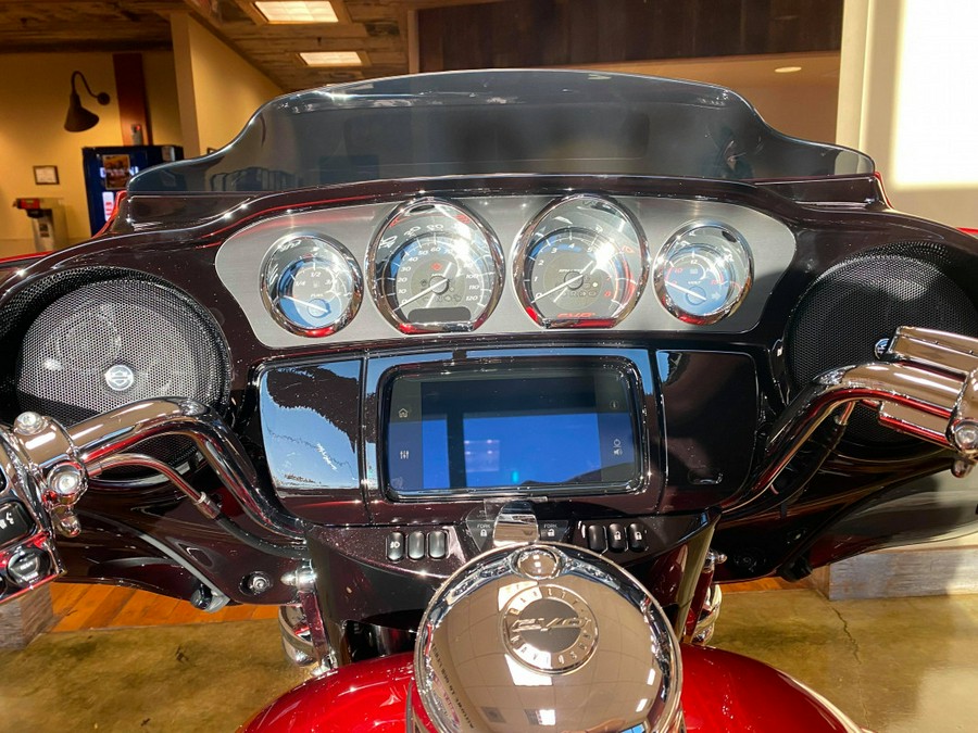 2021 Harley-Davidson CVO Tri Glide