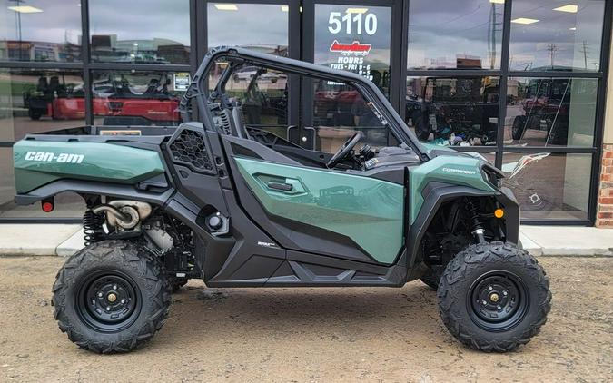 2023 Can-Am® Commander DPS 1000R