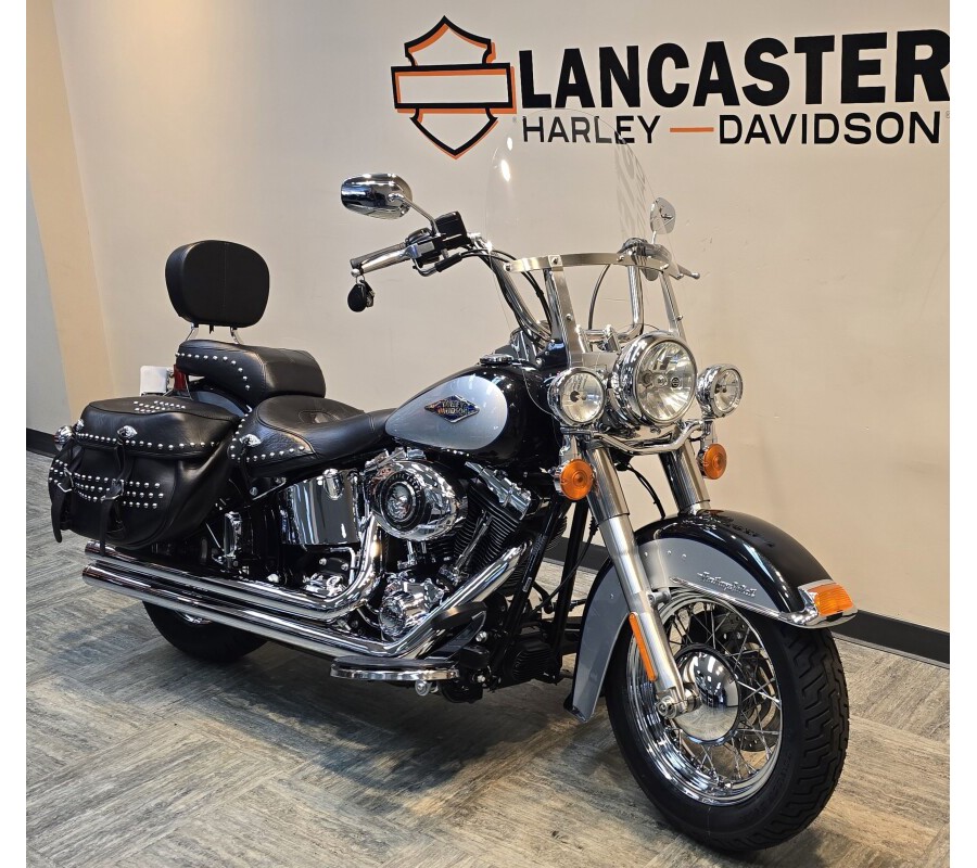 2012 Harley-Davidson® Heritage Softail® Classic Midnight Pearl FLSTC
