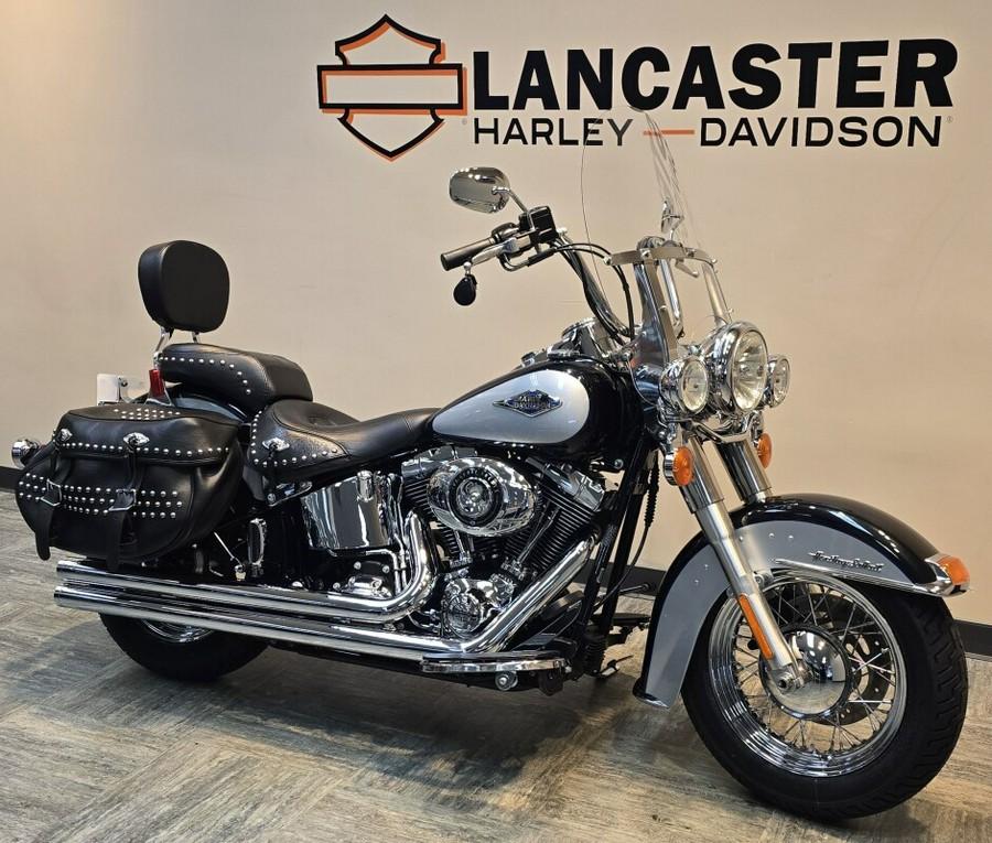 2012 Harley-Davidson® Heritage Softail® Classic Midnight Pearl FLSTC