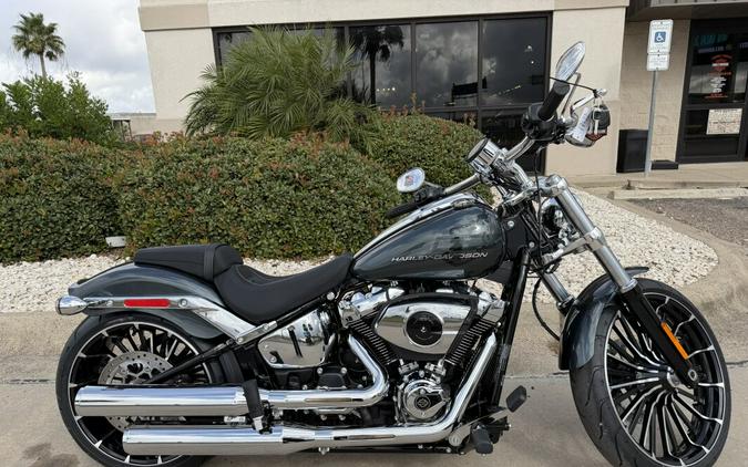 2026 Harley-Davidson Breakout