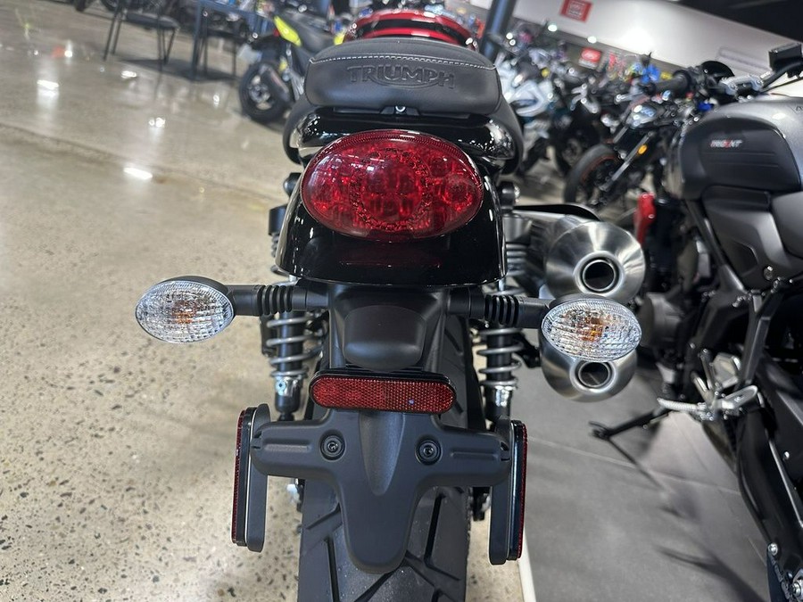 2023 Triumph Scrambler 900 Carnival Red / Jet Black