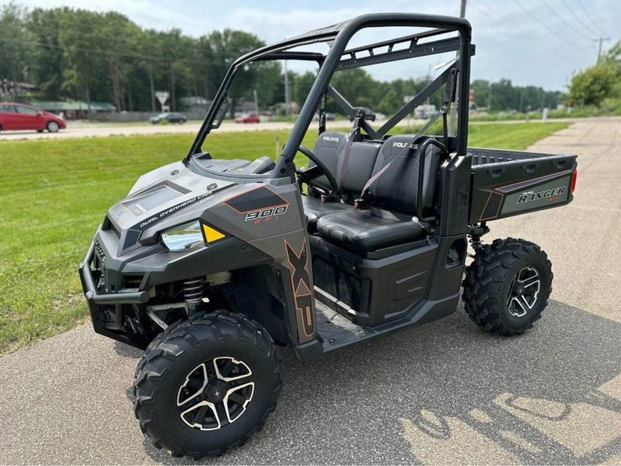 2014 Polaris® Ranger® XP 900 EPS Titanium Matte Metallic LE