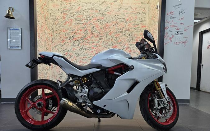 2019 Ducati SuperSport S Base
