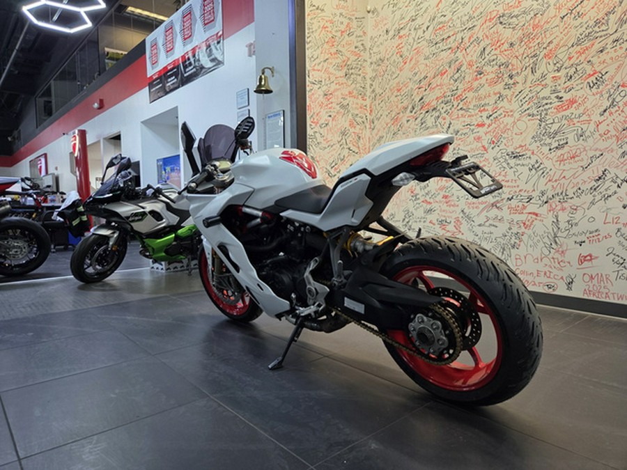 2019 Ducati SuperSport S Base