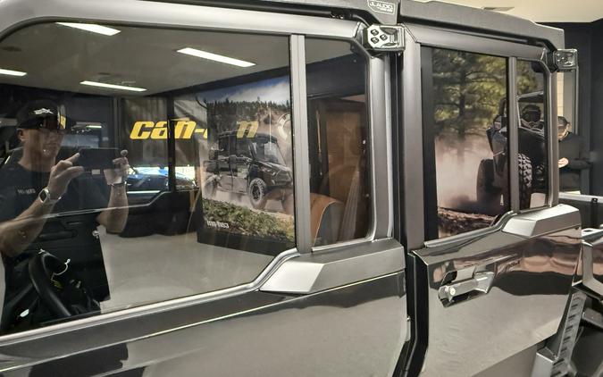 2026 Can-Am Defender MAX Lone Star CAB HD11