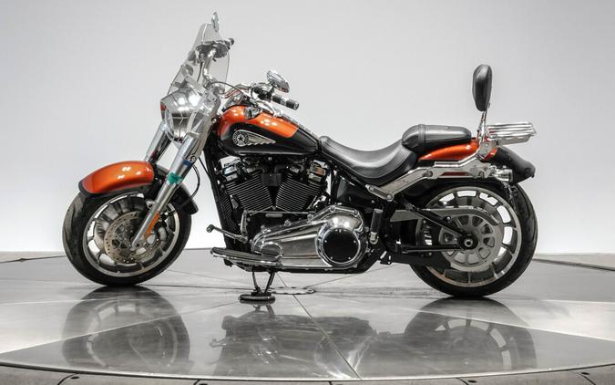 2025 HARLEY-DAVIDSON FLFB FAT BOY in Whiskey Fire/ Vivid Black