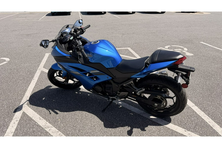 2017 Ninja 300 ABS - Kawasaki
