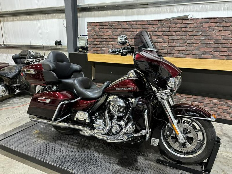 2015 Harley-Davidson® FLHTKL - Ultra Limited Low