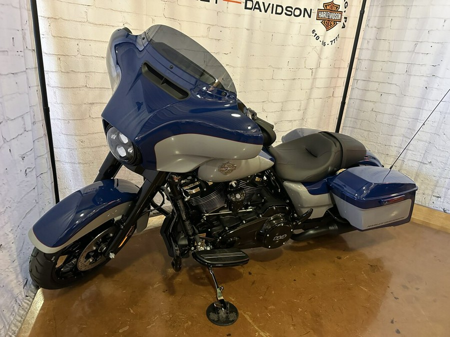 2023 Harley-Davidson Street Glide Special FLHXS Billiard Blue/Billiard Gray