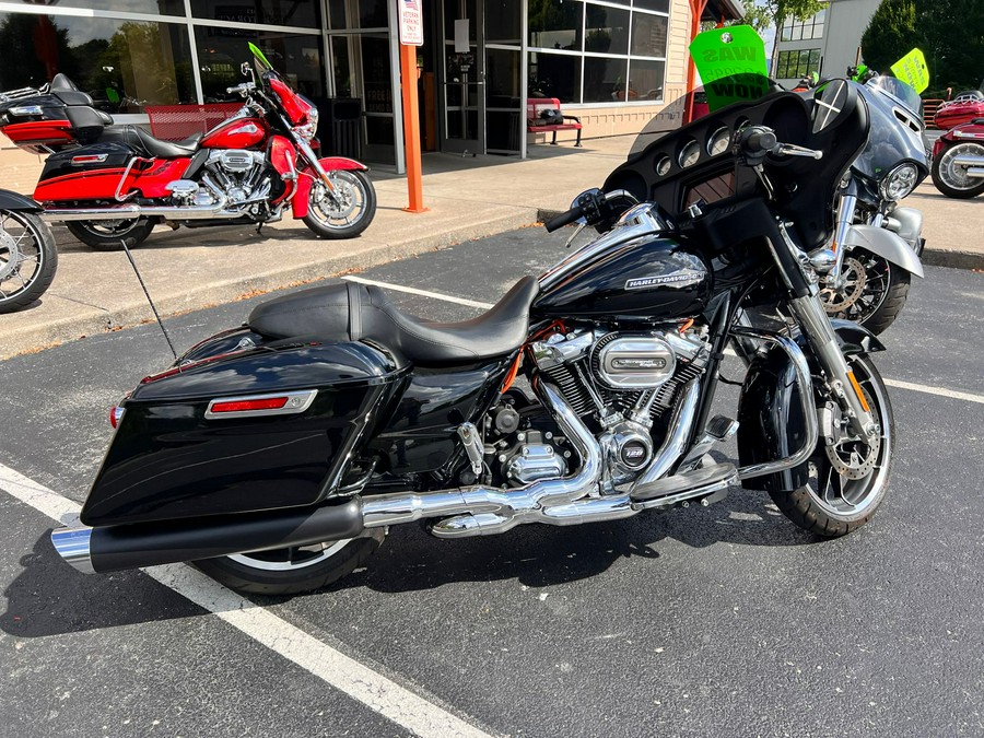 2021 Harley-Davidson FLHX