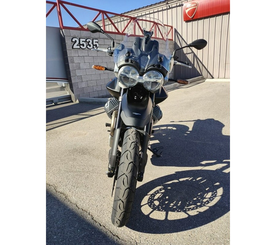 2025 Moto Guzzi V85 Strada
