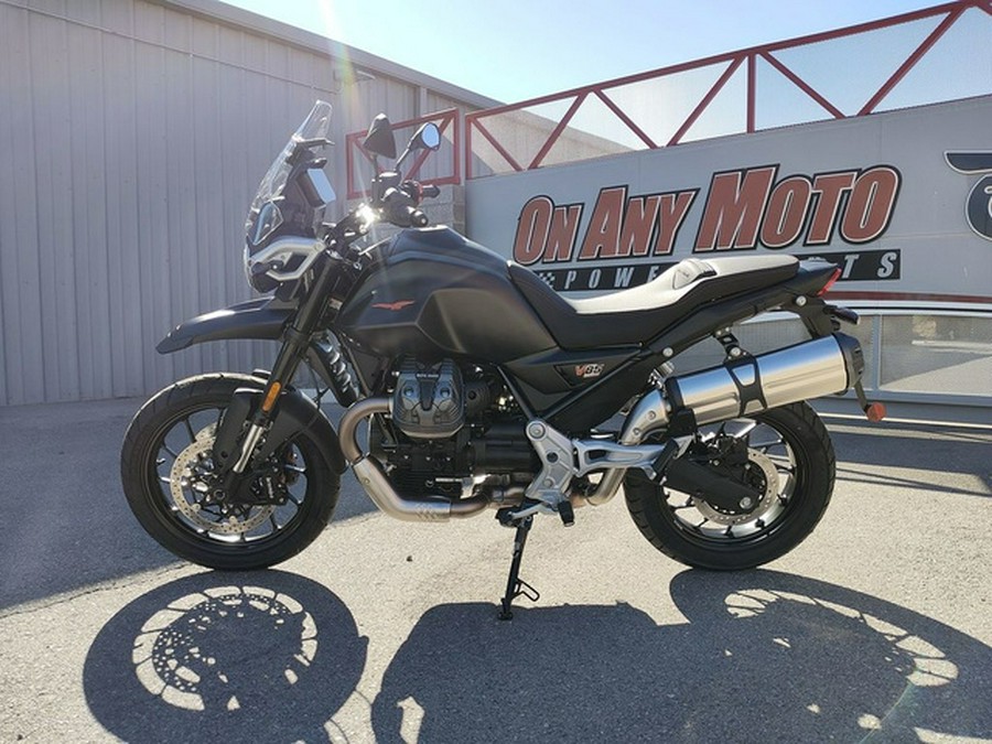 2025 Moto Guzzi V85 Strada
