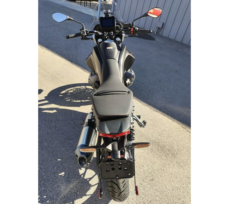 2025 Moto Guzzi V85 Strada