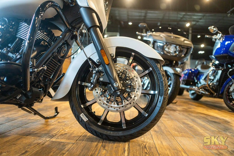 2024 Indian Chieftain Dark Horse Ghost White Metallic Smoke