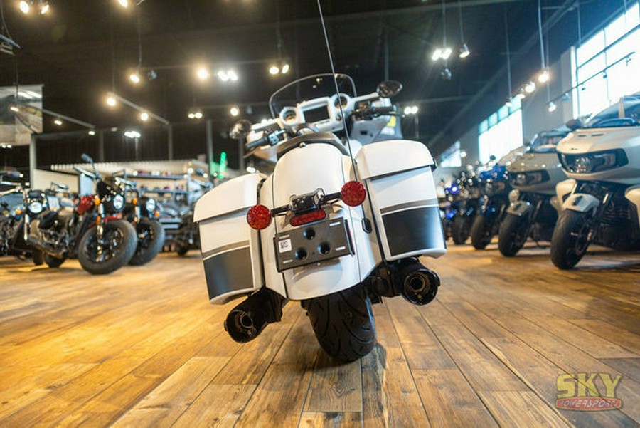 2024 Indian Chieftain Dark Horse Ghost White Metallic Smoke