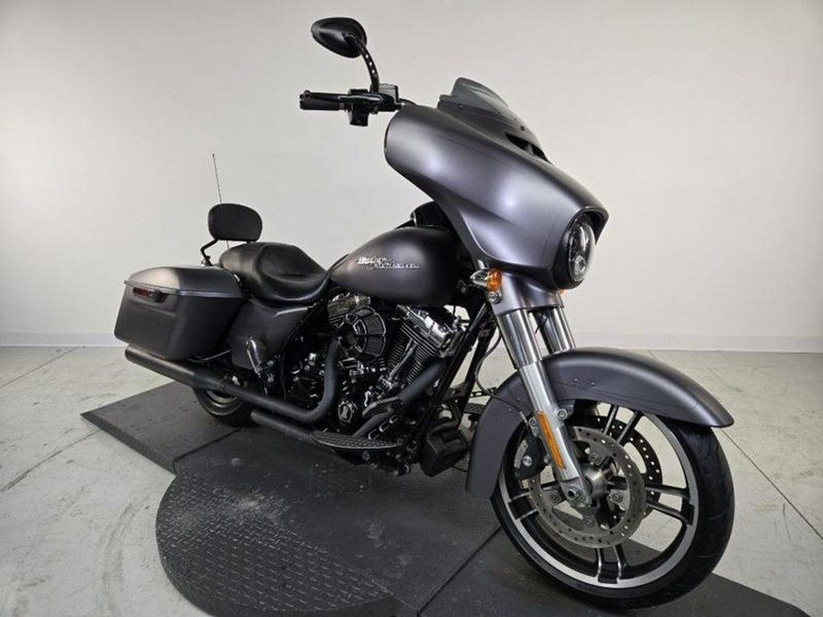 2016 Harley-Davidson® FLHXS - Street Glide® Special