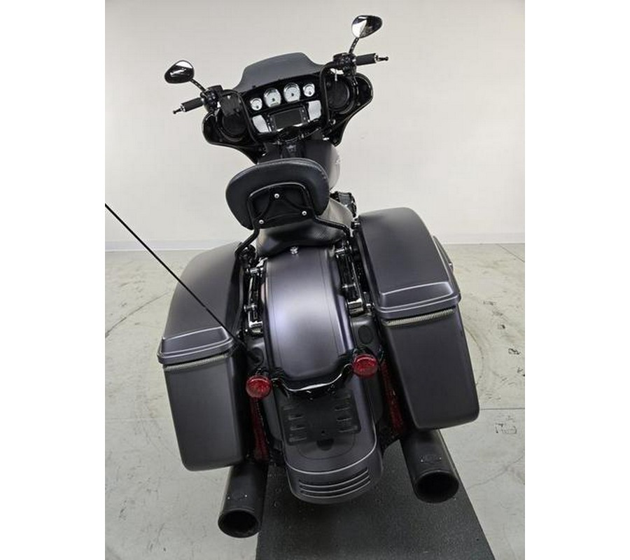 2016 Harley-Davidson® FLHXS - Street Glide® Special