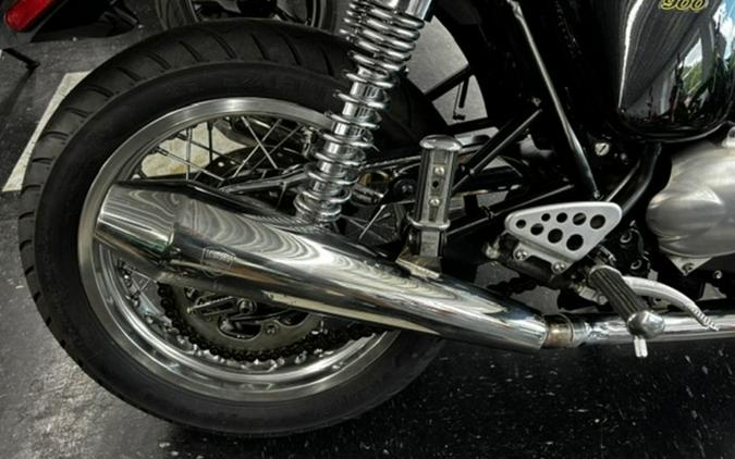 2015 Triumph Thruxton Standard
