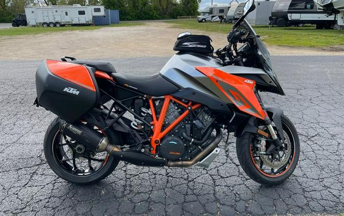 2017 1290 SUPER DUKE GT - ORANGE/BLACK - KTM