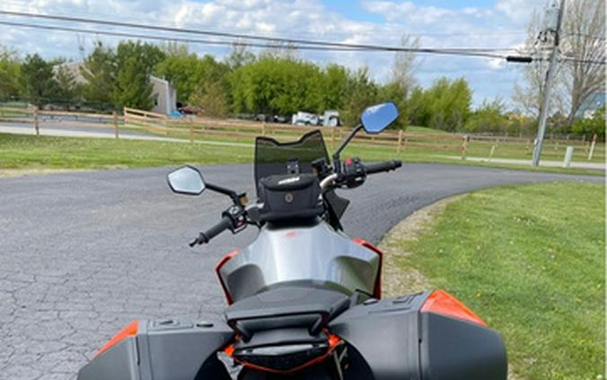 2017 KTM Super Duke 1290 GT - ORANGEBLACK