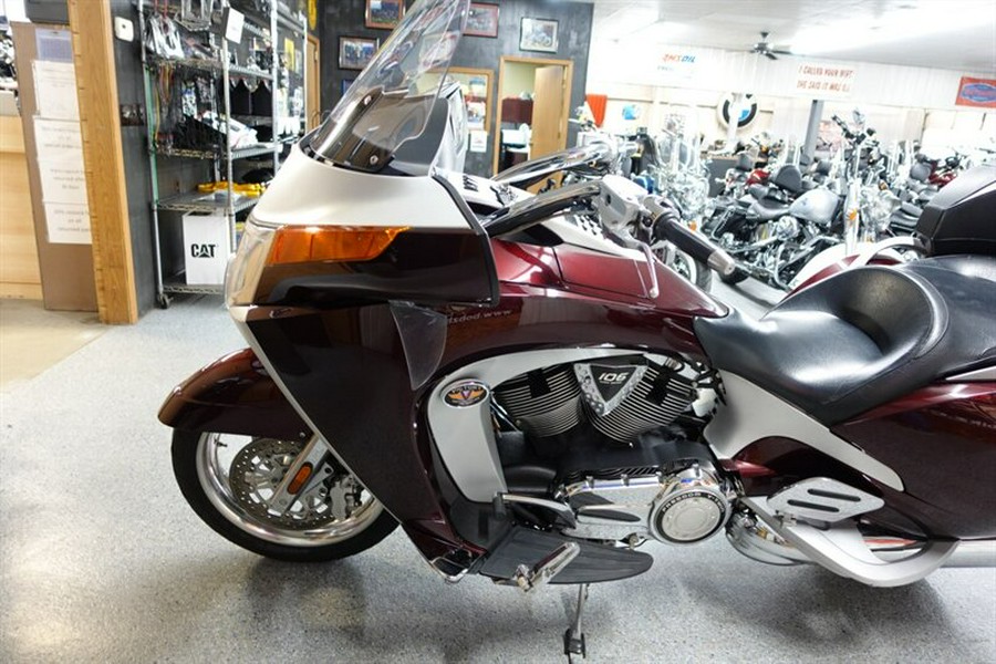 2009 Victory Vision Tour Premium