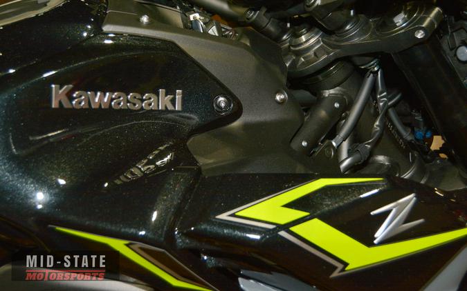 2024 Kawasaki Z900 ABS Metallic Spark Black/Metallic Matte Dark Gray