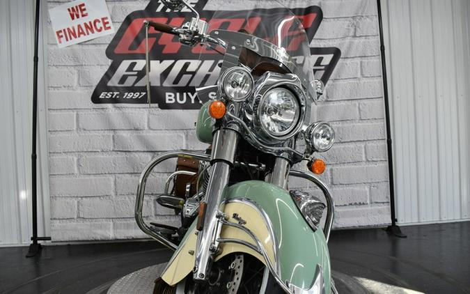 2017 Indian Chief Vintage Willow Green Over Ivory Cream