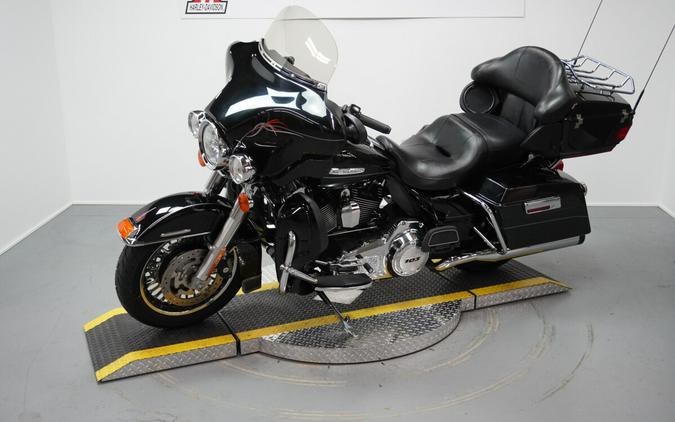 2011 Harley-Davidson® Electra Glide® Ultra Limited Black