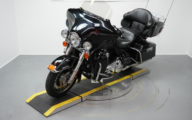2011 Harley-Davidson® Electra Glide® Ultra Limited Black