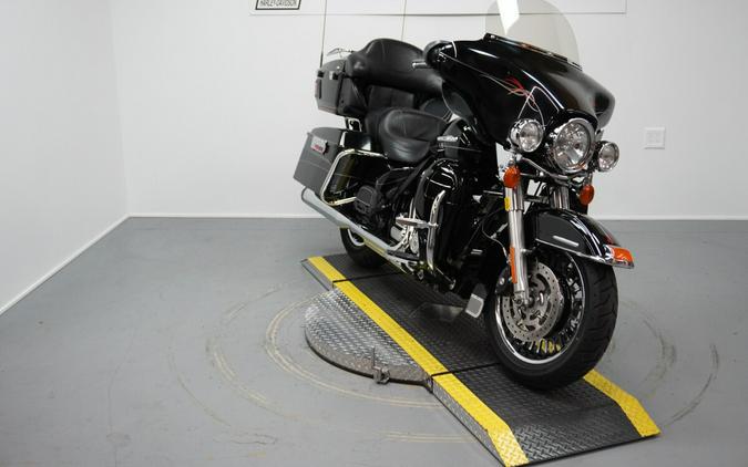 2011 Harley-Davidson® Electra Glide® Ultra Limited Black
