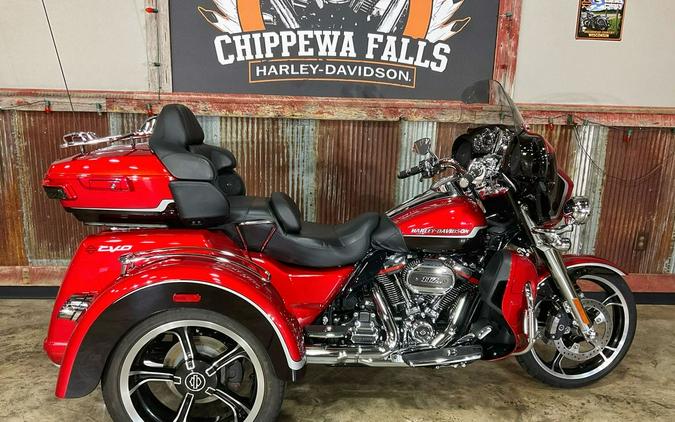 2021 Harley-Davidson® FLHTCUTGSE - CVO™ Tri Glide®