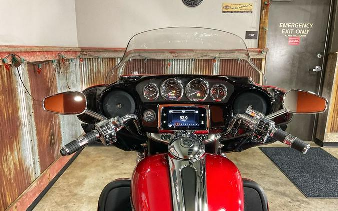 2021 Harley-Davidson® FLHTCUTGSE - CVO™ Tri Glide®