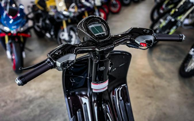 2026 VESPA 946 HORSE 150