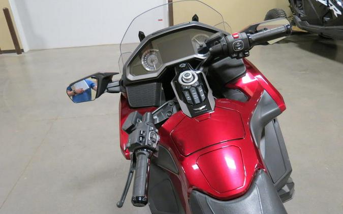 2018 Honda® Gold Wing Candy Ardent Red