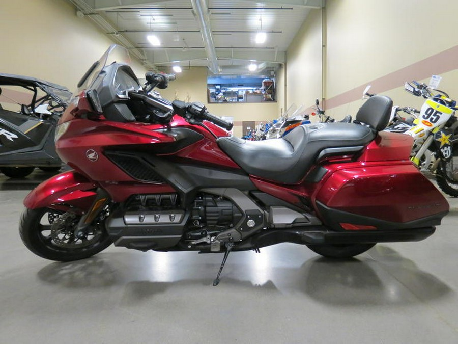 2018 Honda® Gold Wing Candy Ardent Red