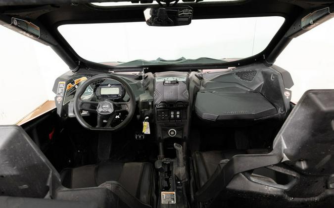 2024 Can-Am Maverick X3 DS Turbo Fiery Red & Hyper Silver