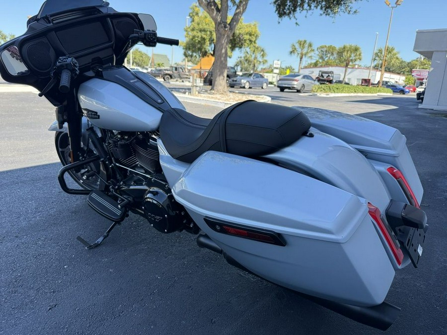 2024 Harley-Davidson® FLHX - Street Glide®