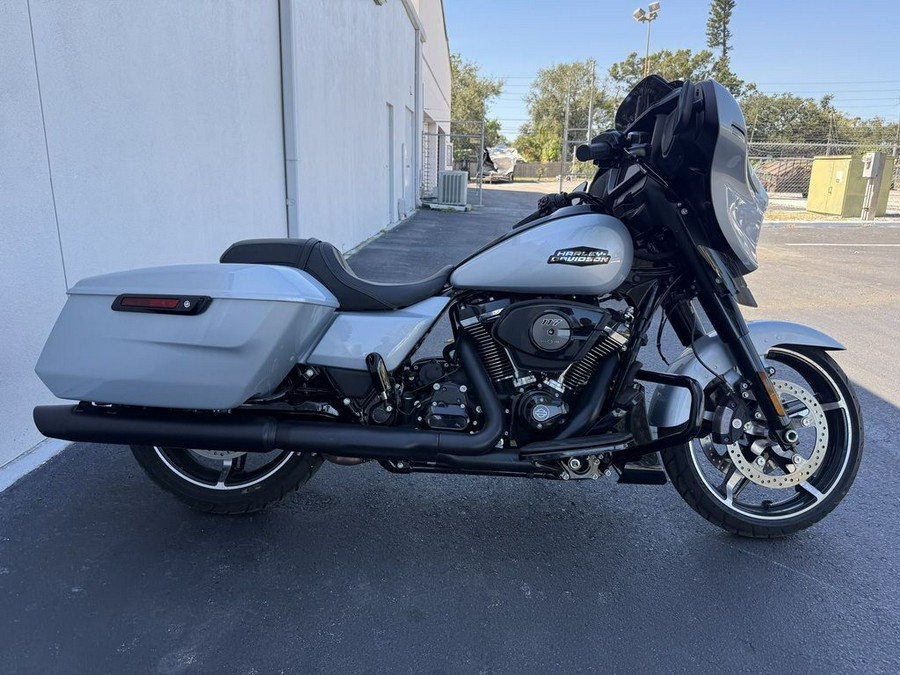 2024 Harley-Davidson® FLHX - Street Glide®