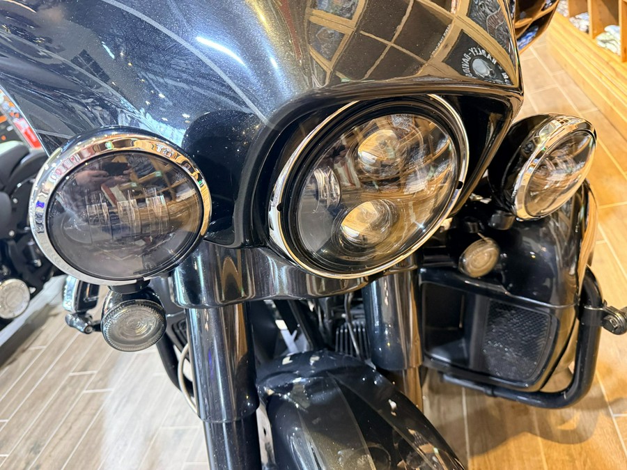 2017 Harley-Davidson CVO™ Street Glide®